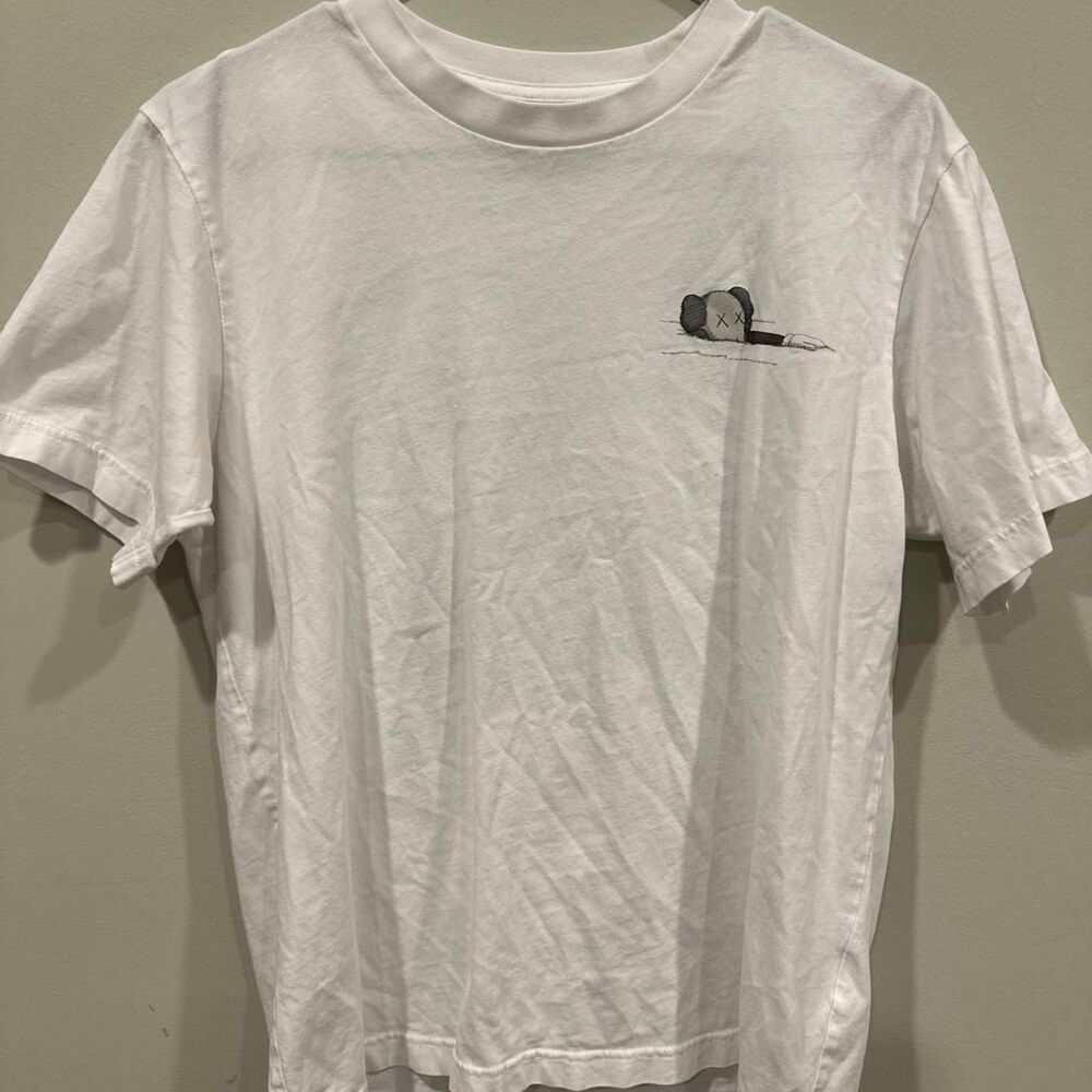 Uniqlo Kaws Men's White T-shirt